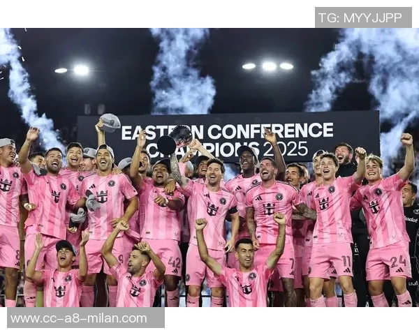 拜仁球员齐聚穆勒家中共赏MLS决赛展现团队精神