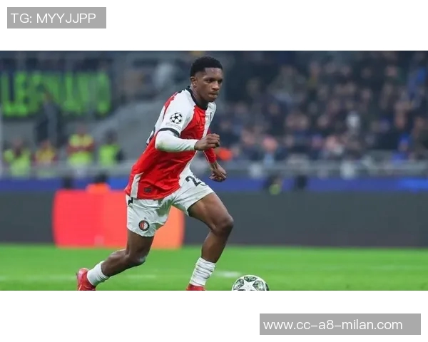 德天空报道拜仁仍将雷德视为夏季重要引援目标并已展开谈判